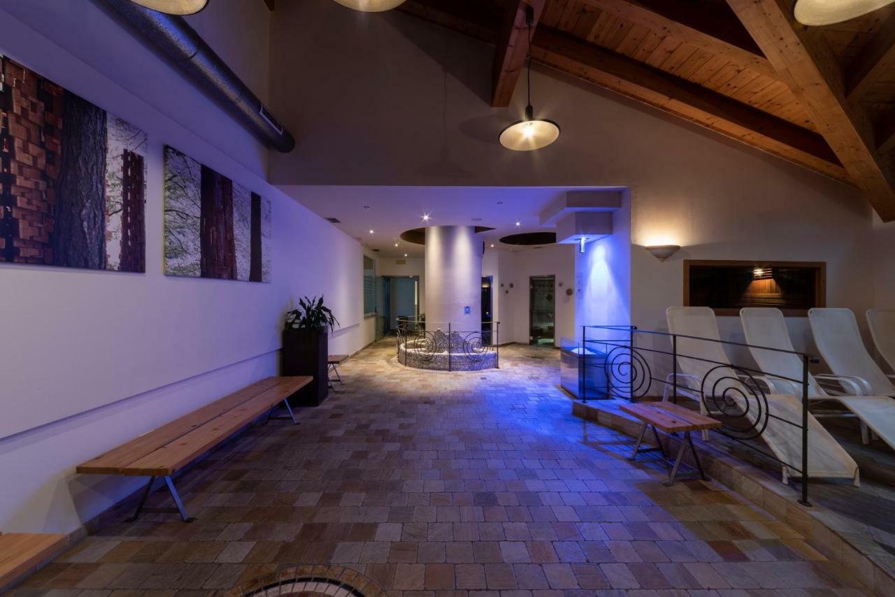 Hotel Al Sorriso Greenpark&Wellness Levico Terme Exterior foto